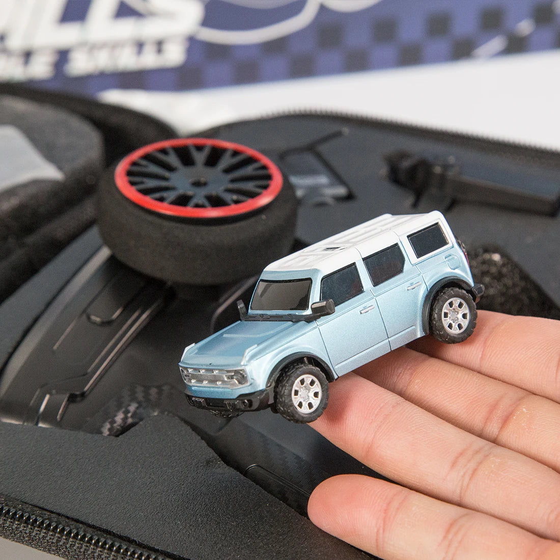 WLtoys 1/64 Mini RC Car with 720P FPV Camera WiFi App Control 2.4G Remote Control Racing Vehicle Toy for Children (6405 / 6406)